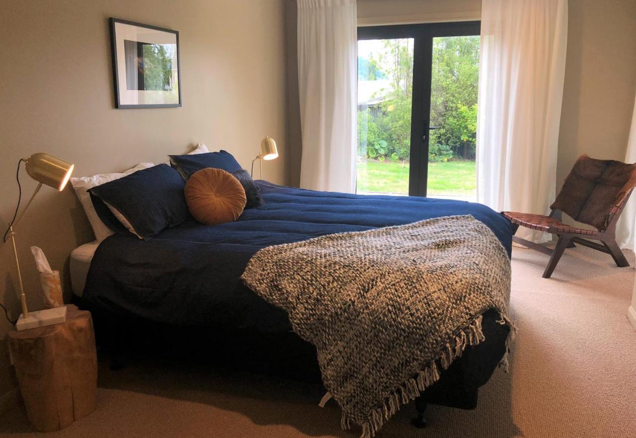 Kinloch Lakeview Lodge - Taupo Zewnętrze zdjęcie
