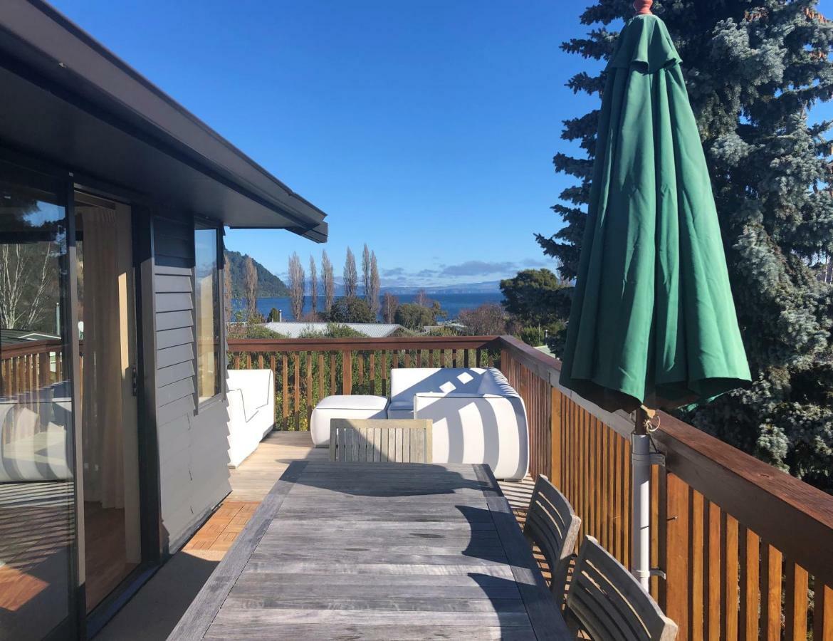 Kinloch Lakeview Lodge - Taupo Zewnętrze zdjęcie