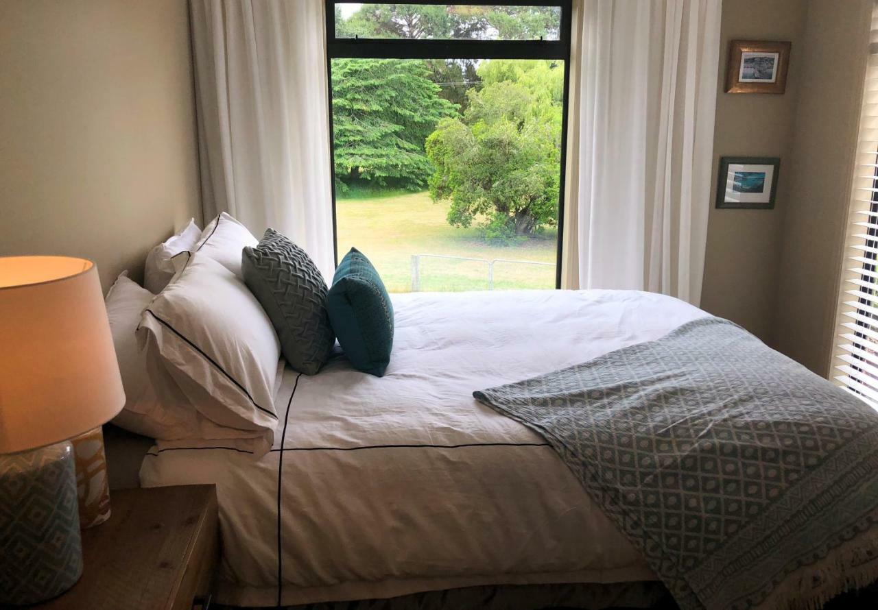 Kinloch Lakeview Lodge - Taupo Zewnętrze zdjęcie