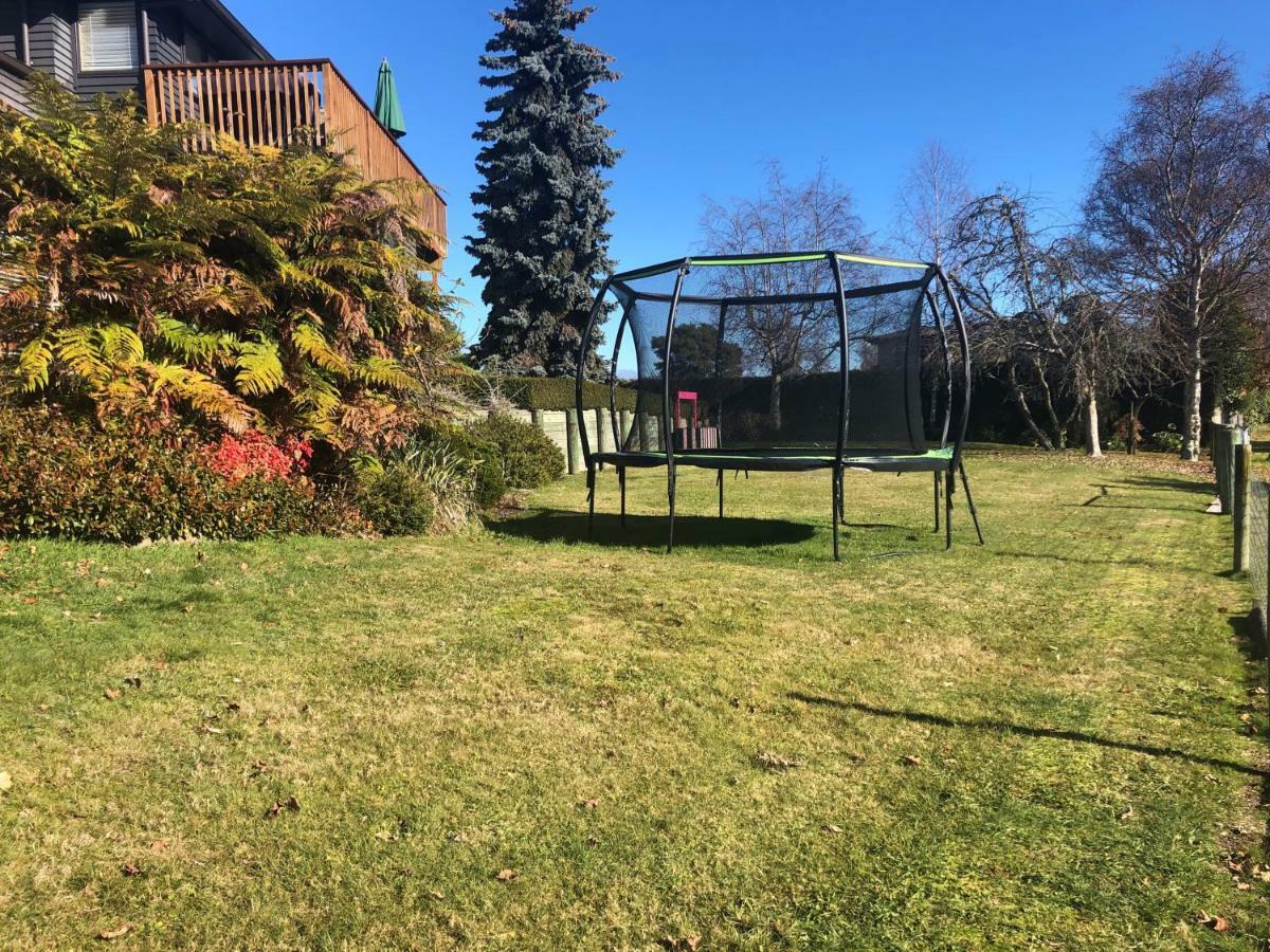 Kinloch Lakeview Lodge - Taupo Zewnętrze zdjęcie